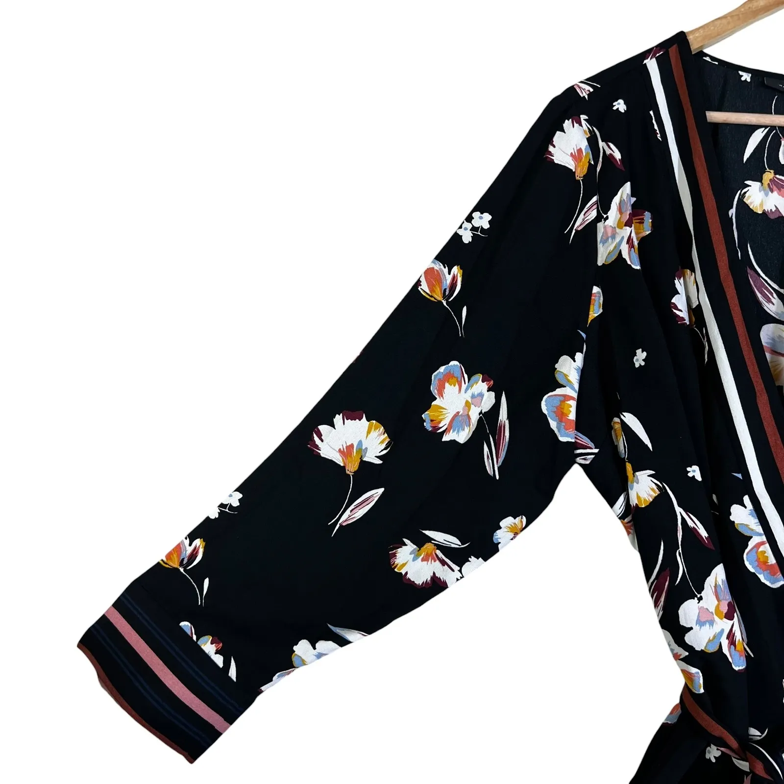 Halogen Womens Wrap Top Black Floral Print Long Sleeve Tie Waist Size 1X - Image 3