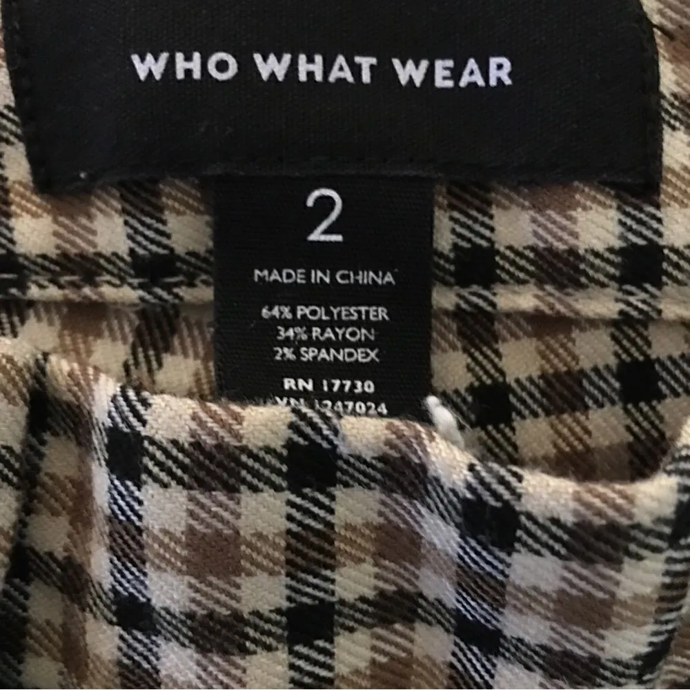 Baggy Crop Flare Plaid Pants! Add Gucci Belt for a classy look - Image 3