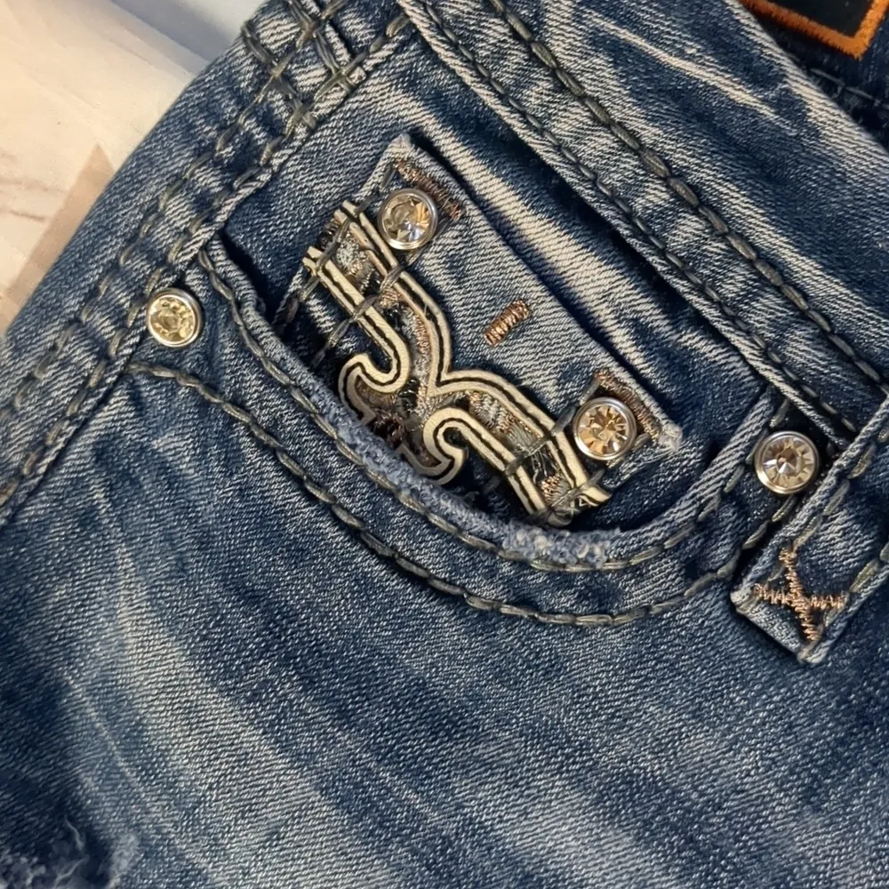 ROCK revival easy crop sherry distressed jeans size 26 - Image 4