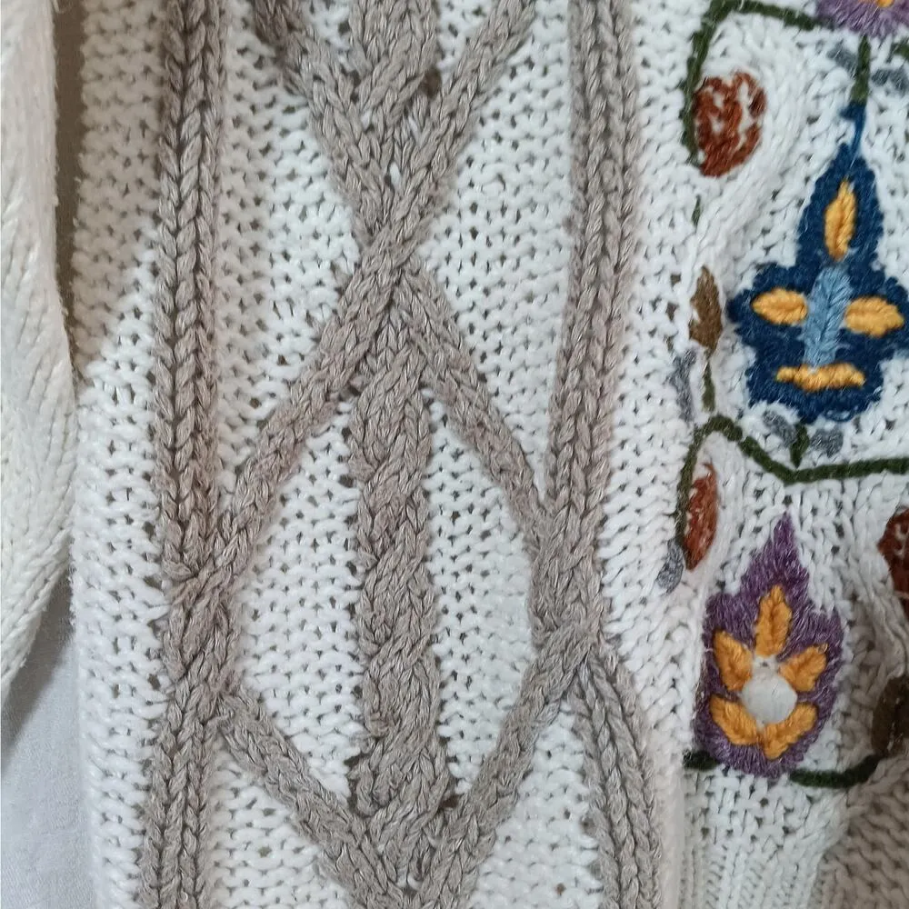 Vintage Sweater Medium Cream Tan 3D Cable Floral Knit by Hand Huntington Ridge - Image 6