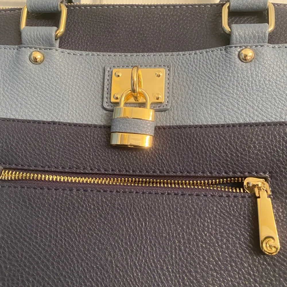 Charming Charlie Gray and Blue Satchel with Gold-Tone Accents - Image 7