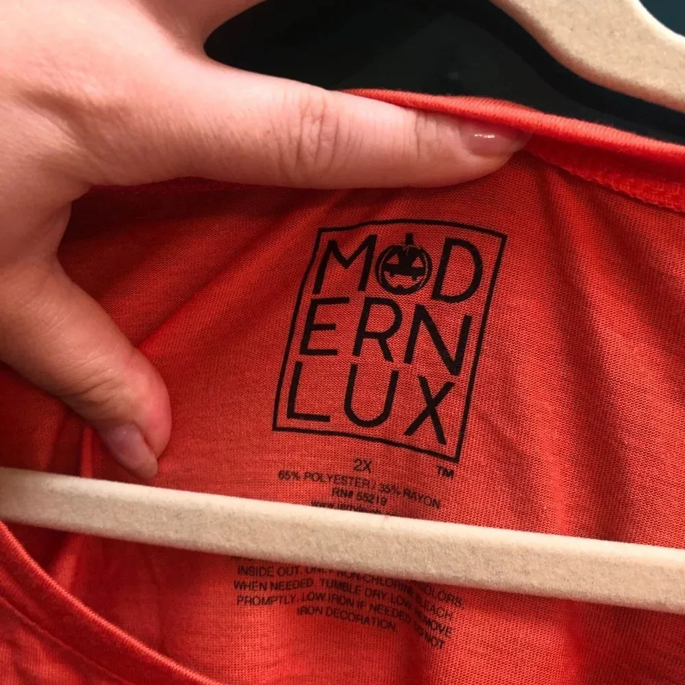 MODERN LUX JACK O LANTERN HALLOWEEN TEE - Image 3