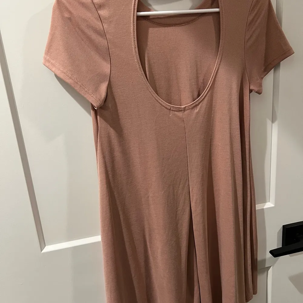 Chic Mauve T - Image 2