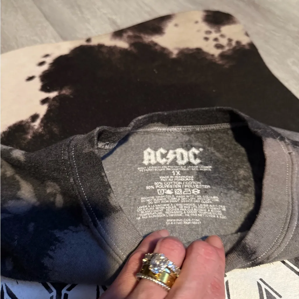 🖤AC⚡️DC🖤Back in Black•Tye-die Oversized Crewneck Sweatshirt🖤 - Image 3