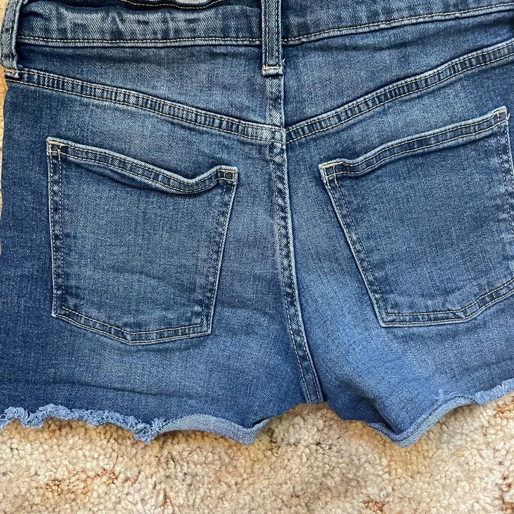 Women’s Size 23  blue jean cutoff booty shorts - Image 3