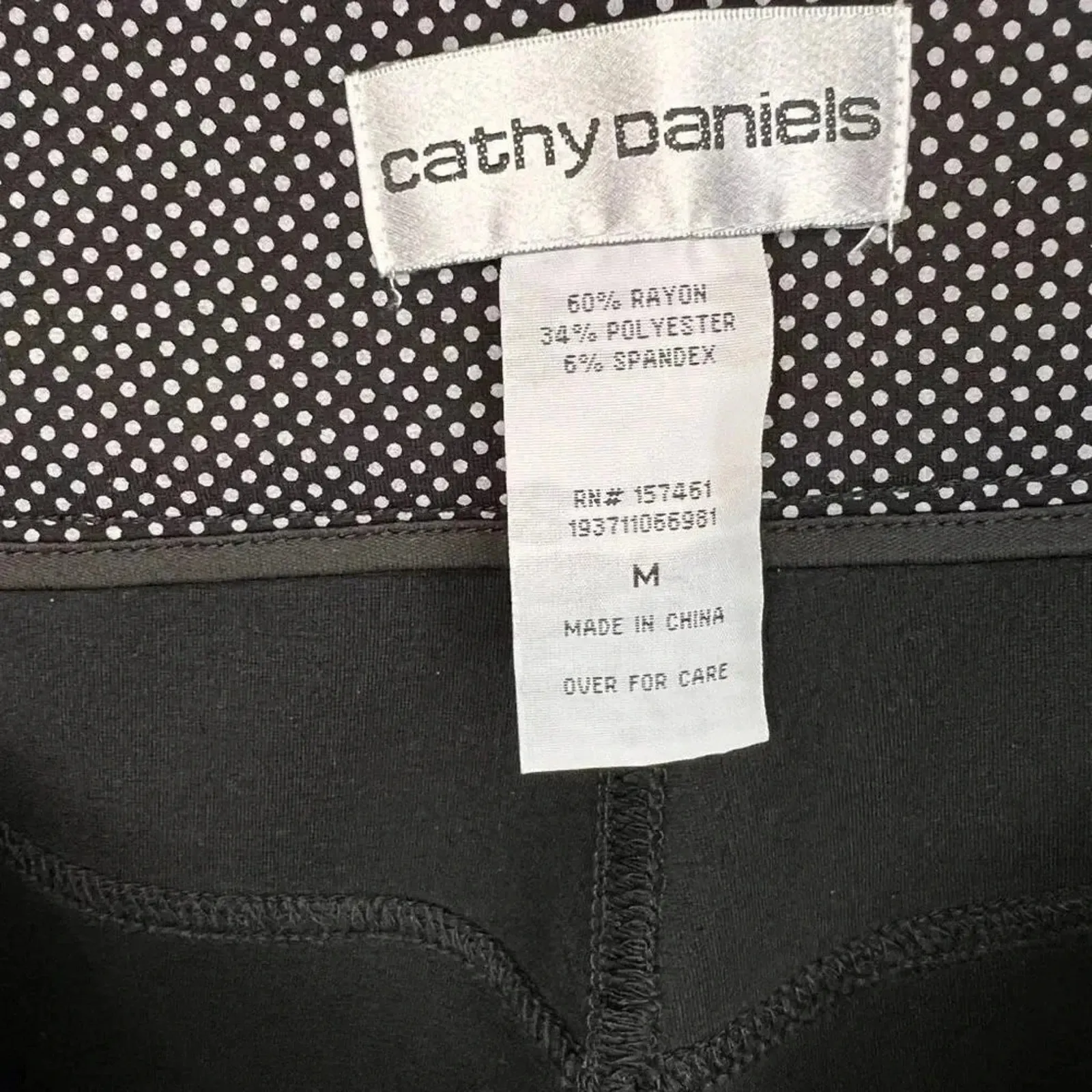 Cathy Daniels  black polka dot pull on ankle pants Size  Medium - Image 3