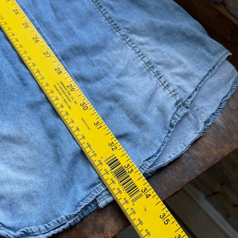 Coastal Classic Blue Button Down Shirt with Denim Appeal Size L - Image 9