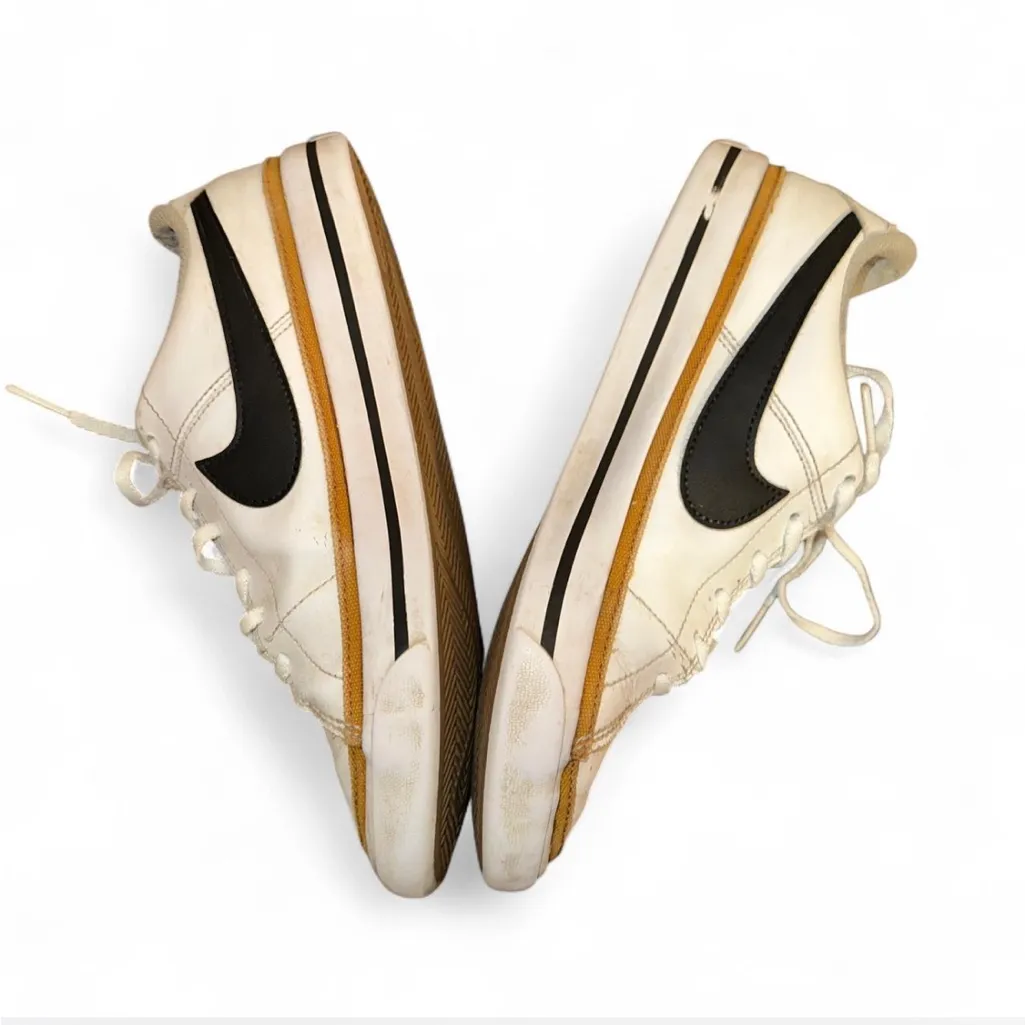 Nike White and Black Classic Athletic Shoes - Image 2