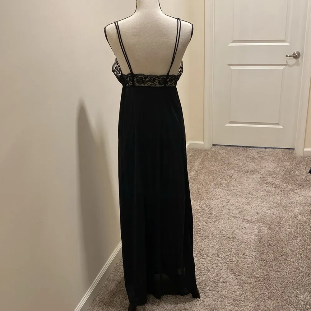 Vintage Black Negligee Lingerie Nightgown Size Medium? - Image 2