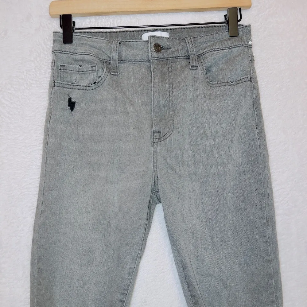 Pistola Gray Wash Denim High Rise Busted Knee's Skinny Jeans size 28 - Image 3