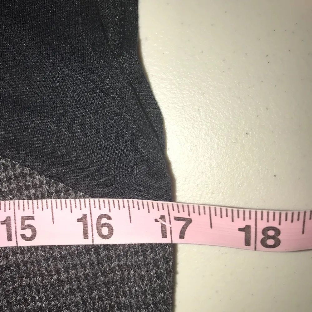 The Limited  Figure Flattering Dress 2619 - Image 5