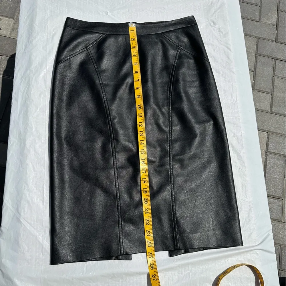 “Natilie” or “Natalie” faux leather black pencil skirt sz S - Image 10