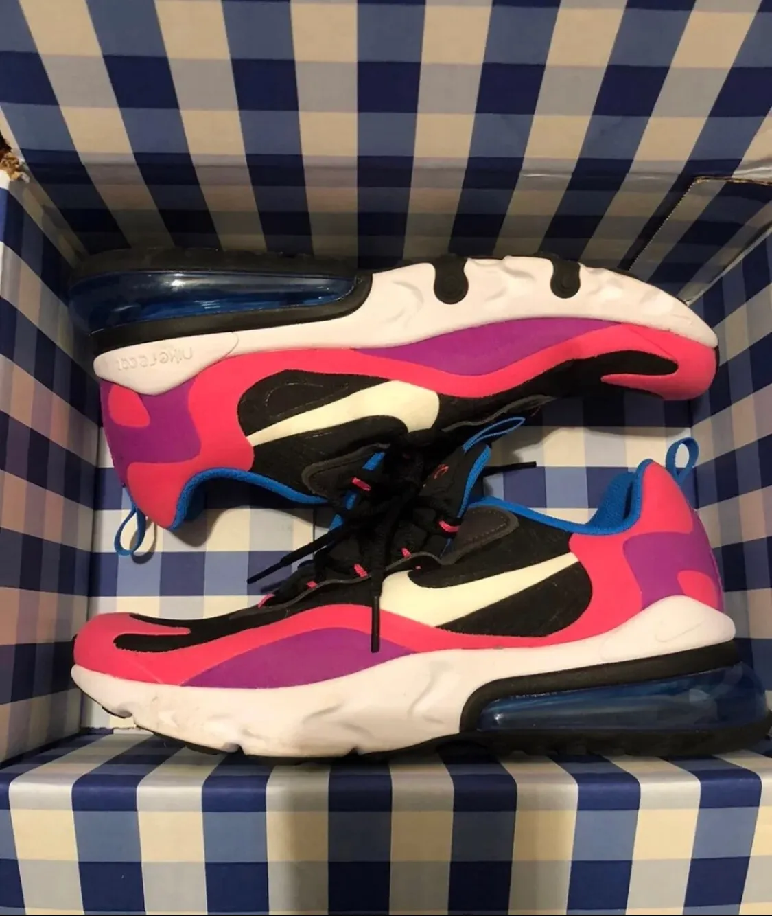 Nike Air Max 270 React Hyper Pink - Image 4