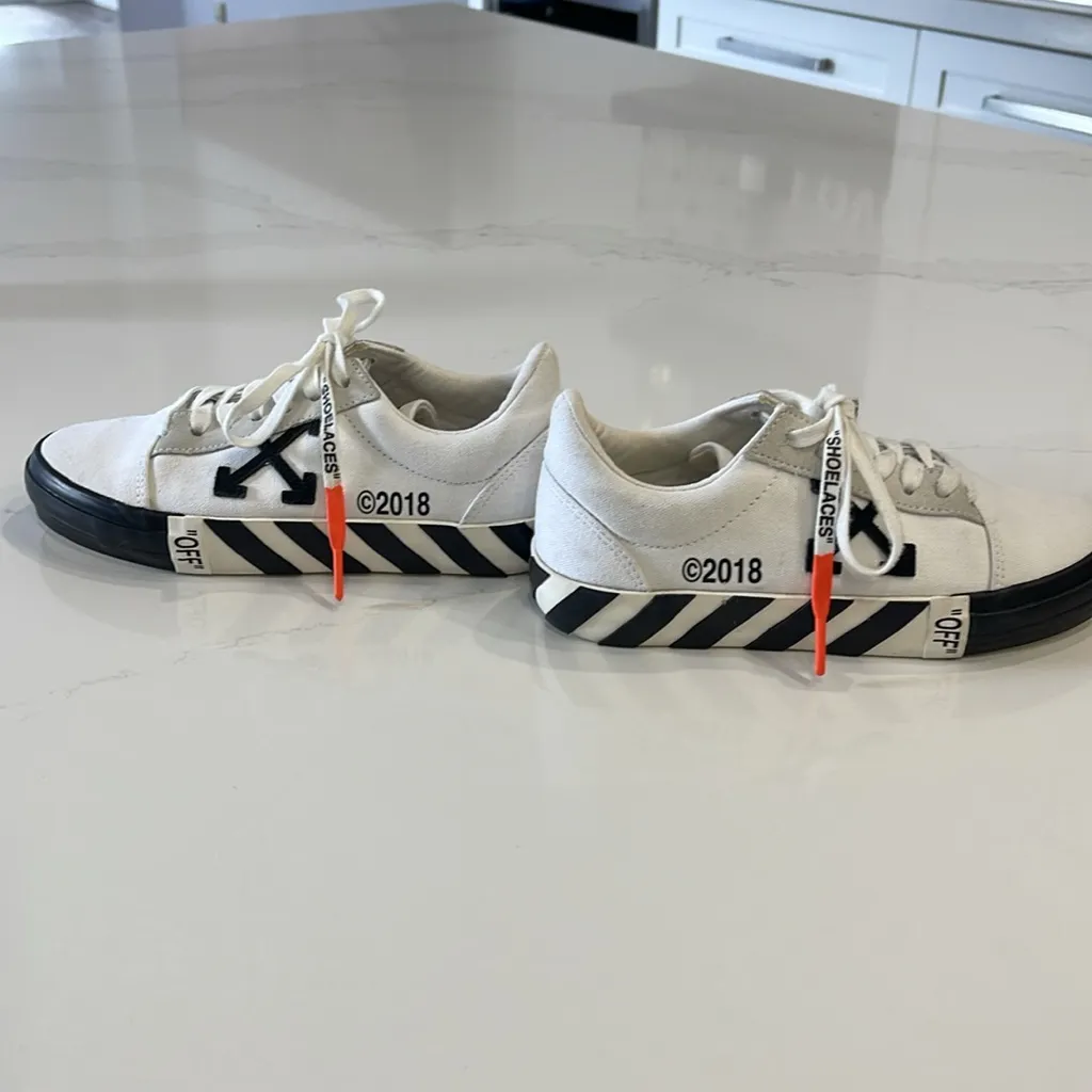 Off White c/o Virgil Ablon Low Top Vulcanized “No Doubt” Sneakers - Image 9