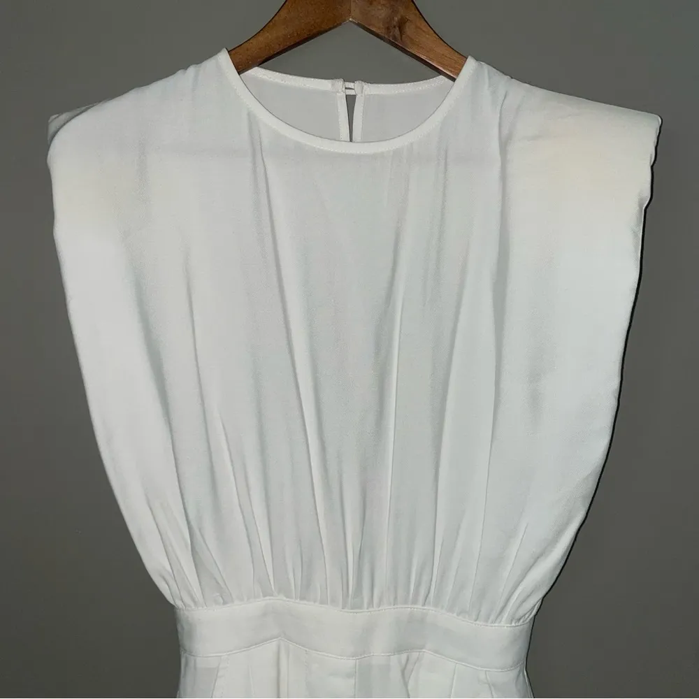 NONCHALANT Josie Padded Shoulder Jumpsuit Size XS - Image 6