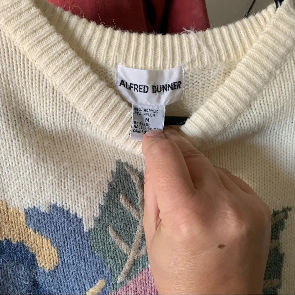 ☀️ Vintage ALFRED DUNNER floral ivory sweater - Image 5