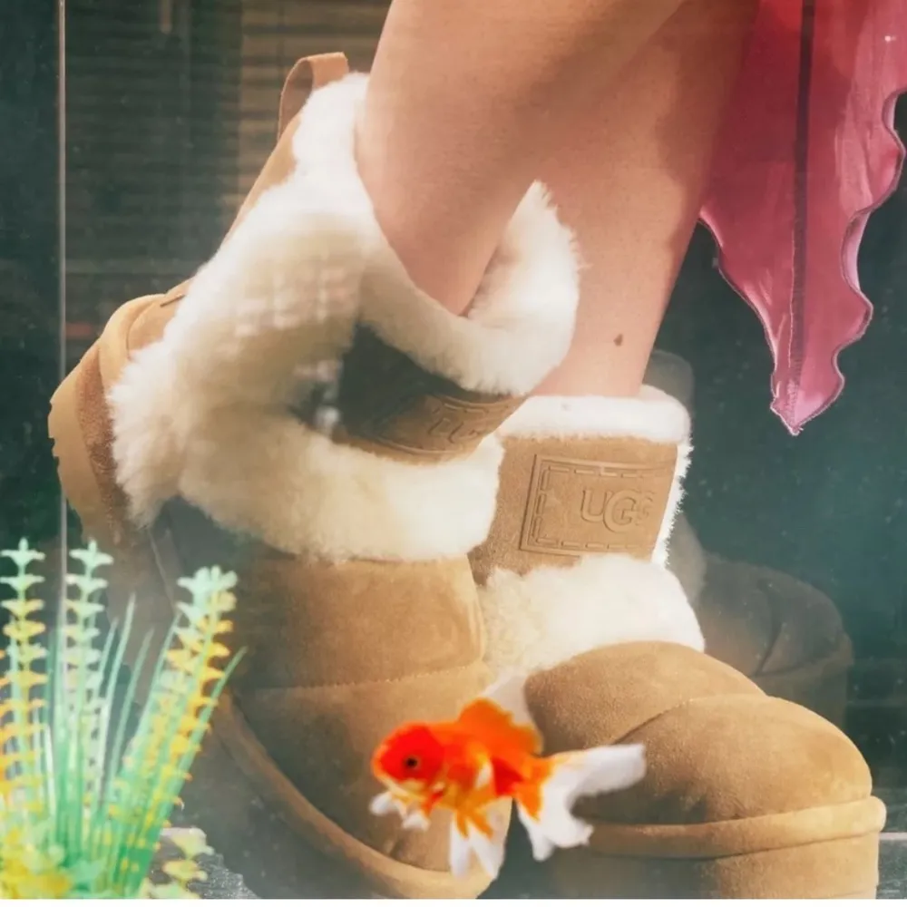 UGG Classic Chillapeak Platform Boots - Image 2