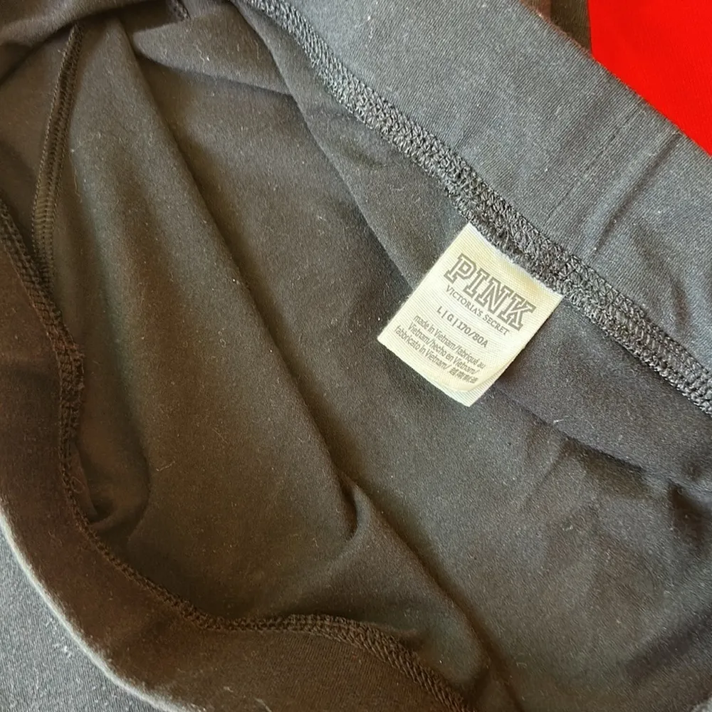 PINK BY VICTORIA’S SECRET LOUNGING SET LARGE - Image 4