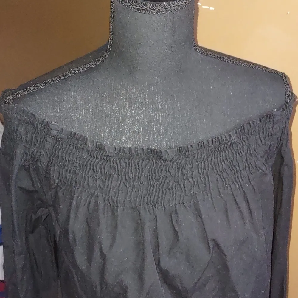 ZARA  Basic off shoulder blouse (#0916) - Image 2