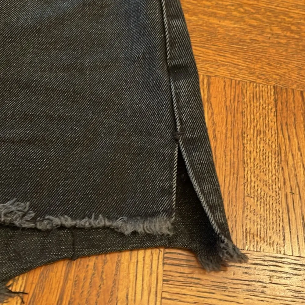 REVOLVE Amuse Society cut off shorts denim black size 26 - Image 3