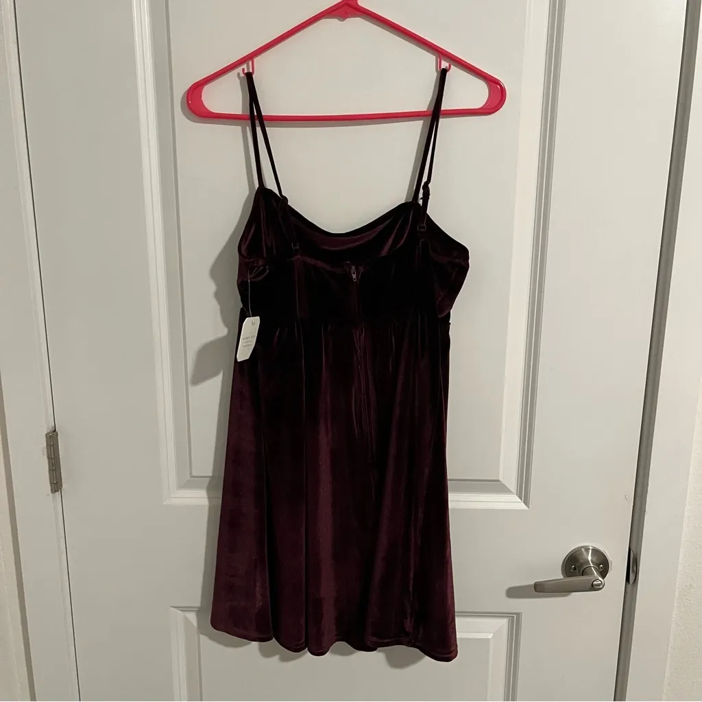NEW Altar’d State Burgundy Velvet Holiday Mini Dress Size Medium NWT - Image 7