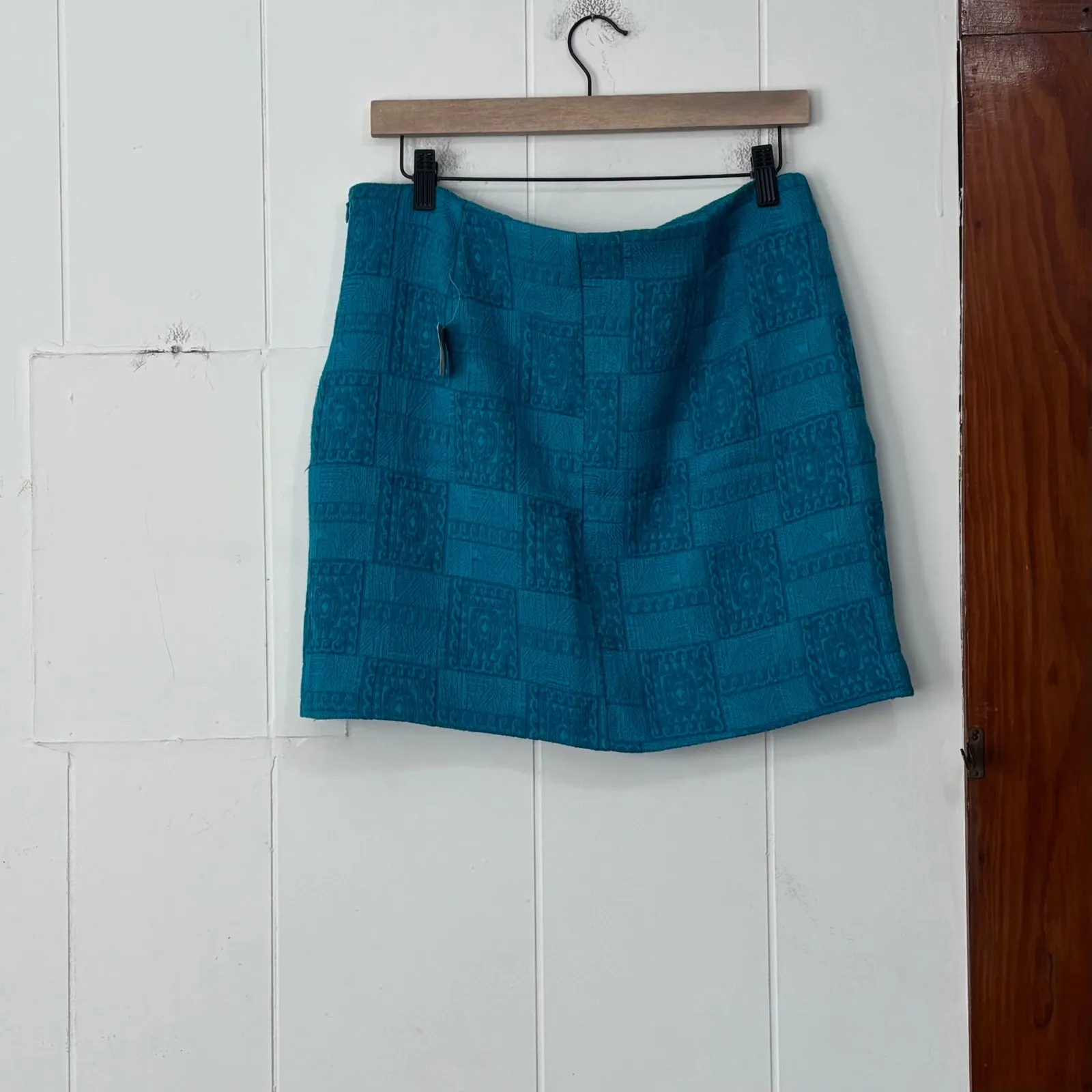 FOREVER 21 Contemporary Turquoise Textured Patchwork Mini Skirt Size L - Image 3