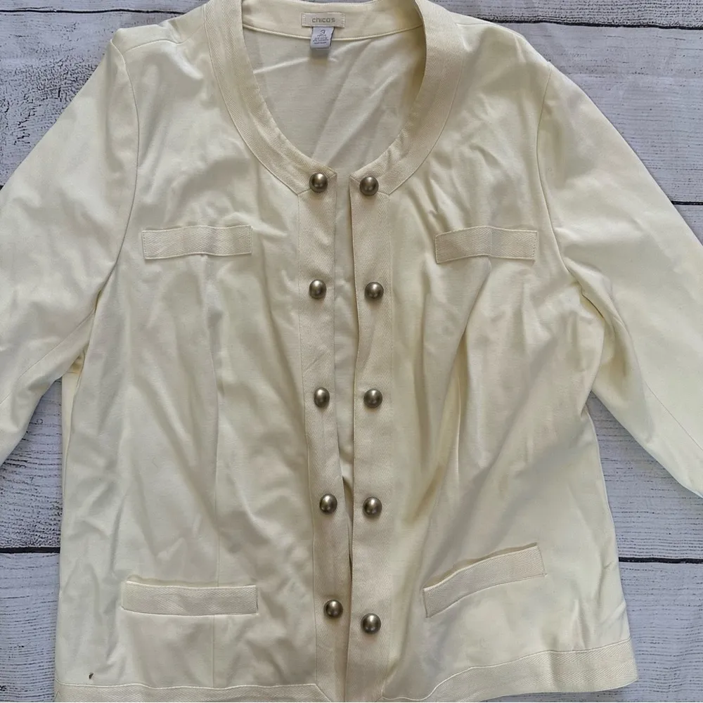 Chico's gold button cream beige open front jacket cardigan - Image 6