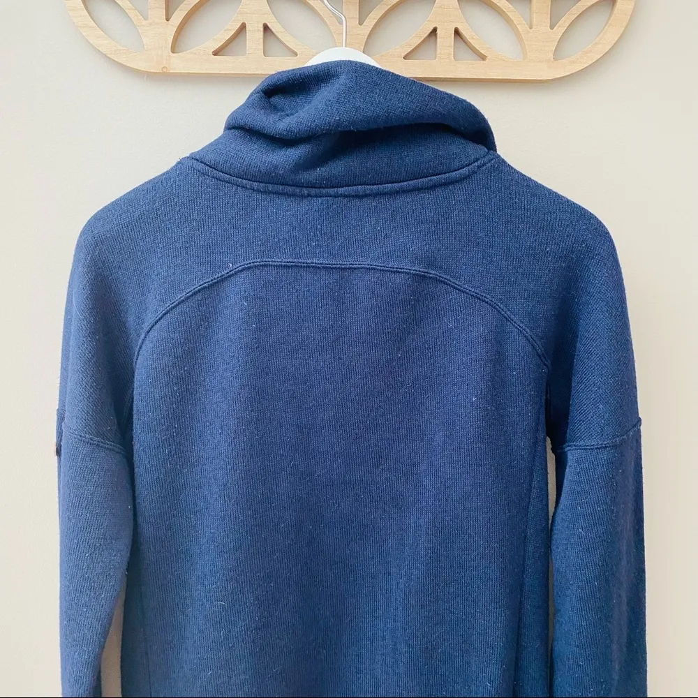 Roxy Pullover Sweater Navy Sz Medium - Image 9