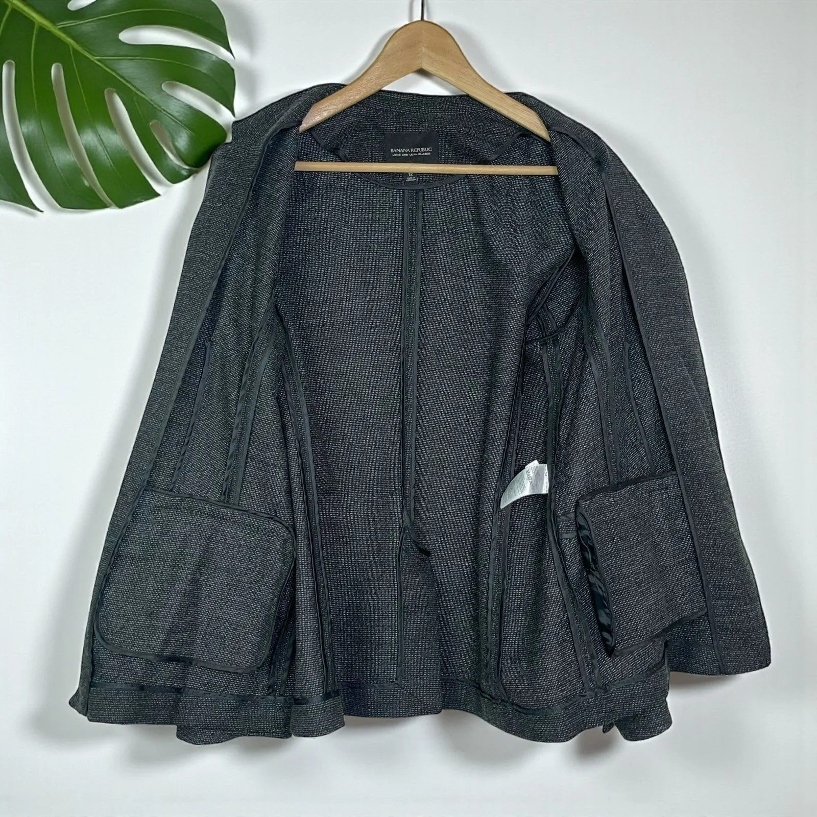 Banana Republic Long & Lean Herringbone Knit Blazer - Image 11