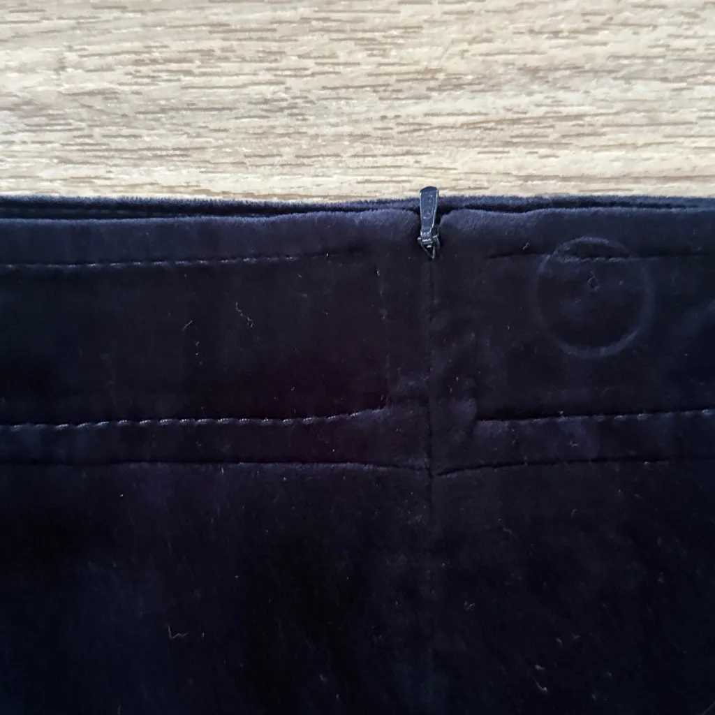 Karen Millen Midnight Buttoned Skirt Size 12  Women’s A-line Velvet - Image 6