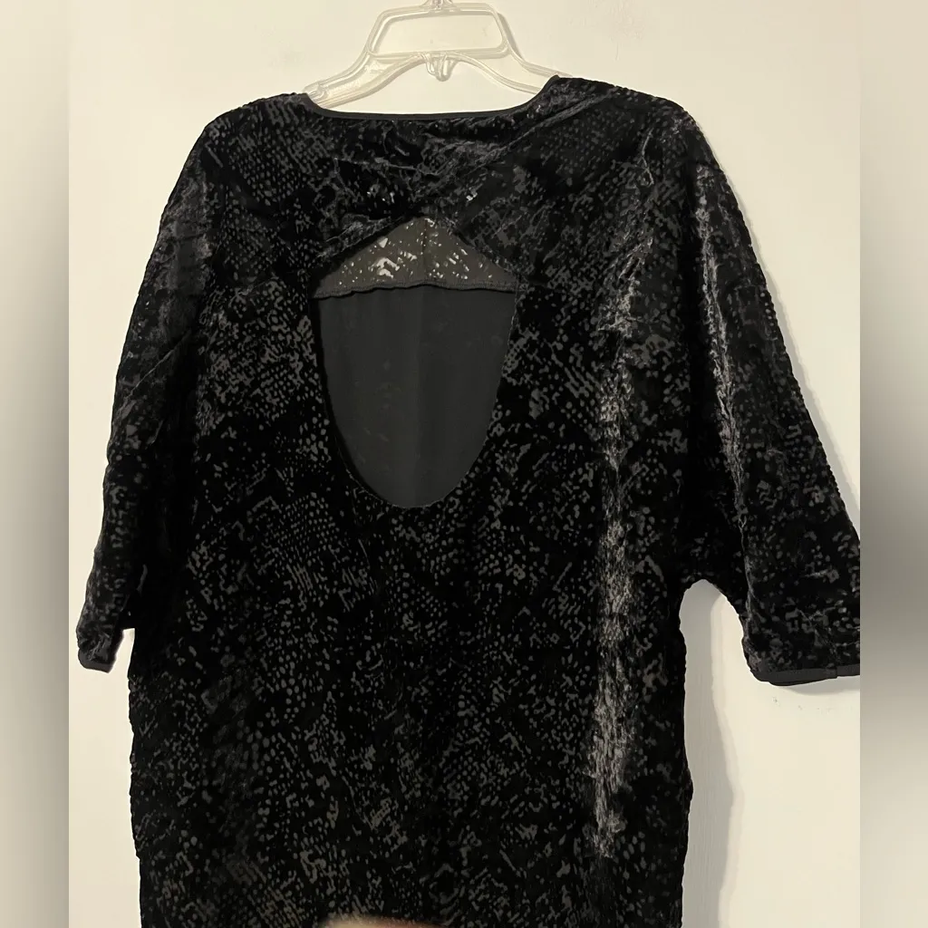 EEUC Silence + Noise velvet tunic—size XS - Image 3