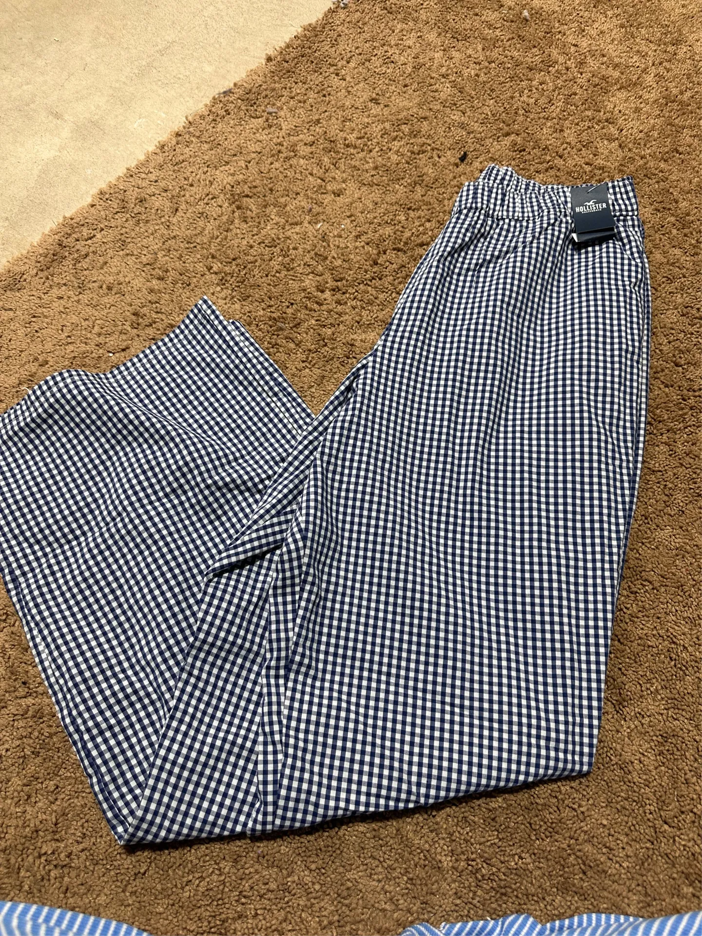 Hollister Pants - Image 3