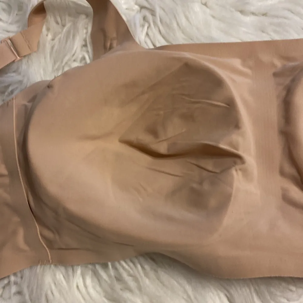 SKIMS Tan Seamless Comfort Bra size M excellent condition - Image 5