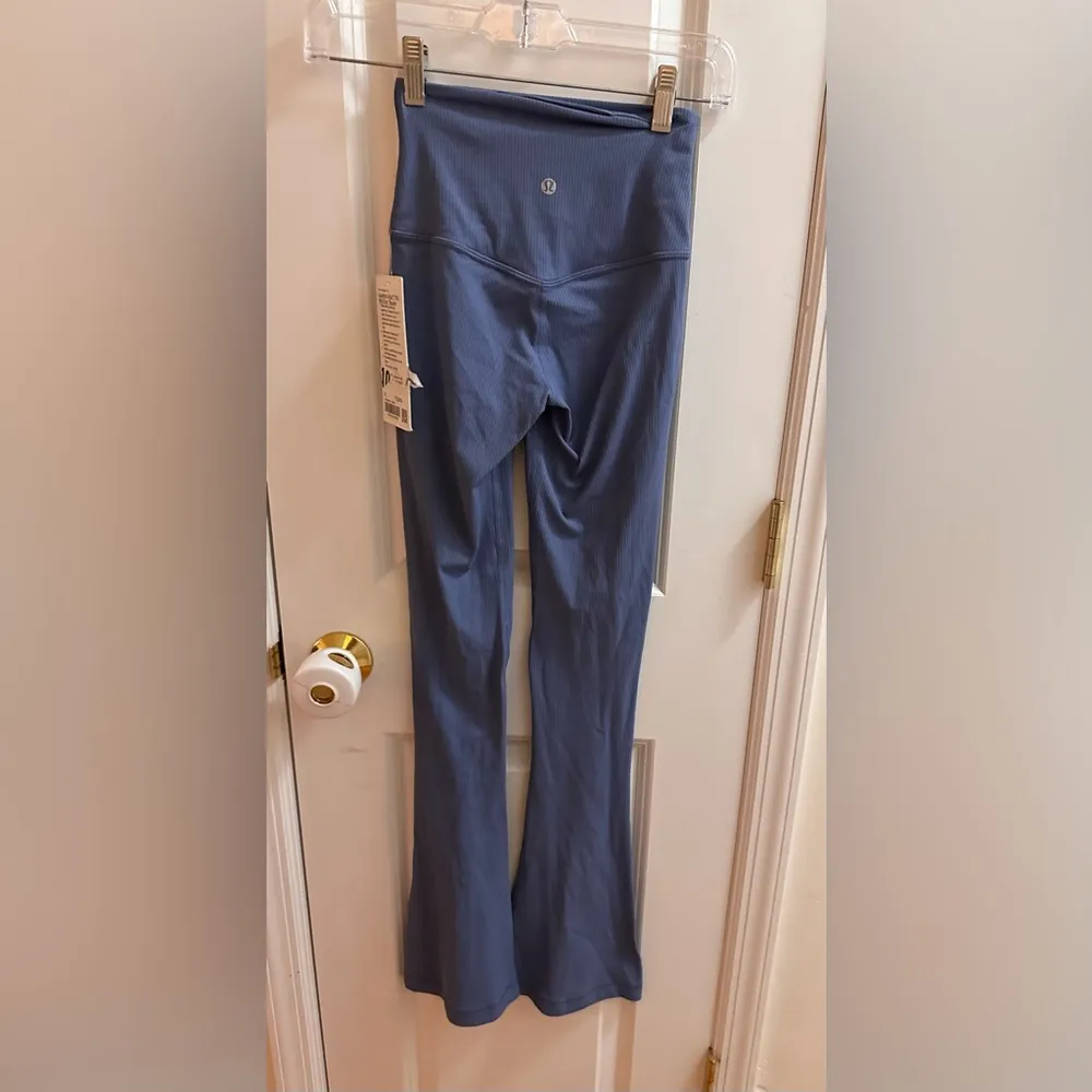 LULULEMON ALIGN RIBBED MINI FLARE SIZE 0 - Image 3