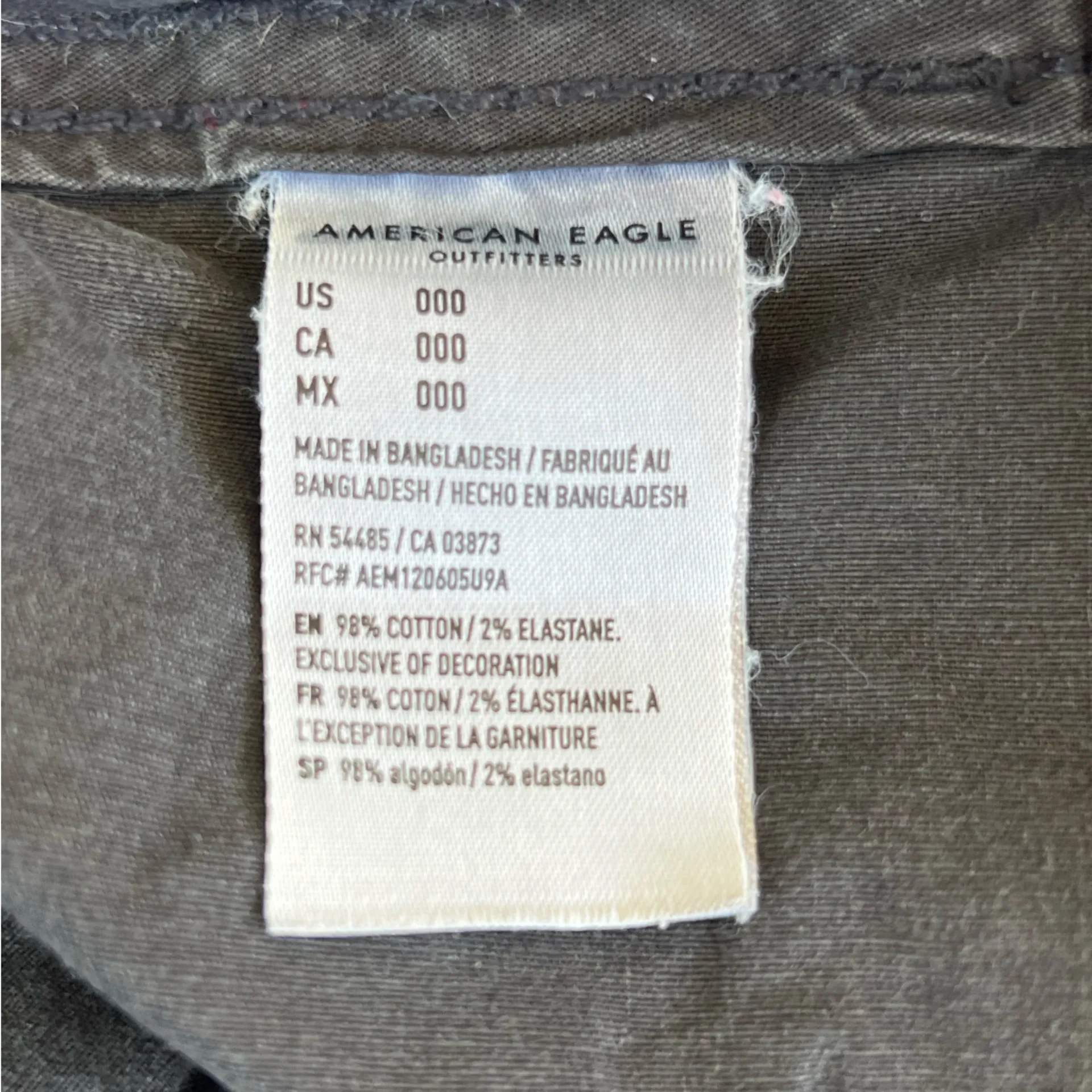 American Eagle Outfitters Charcoal Cargo Shorts - Image 4
