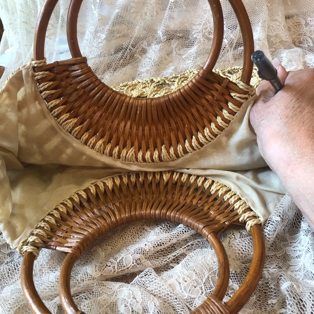 Vintage Macrame Toyo and Wooden Handle Purse - Image 6