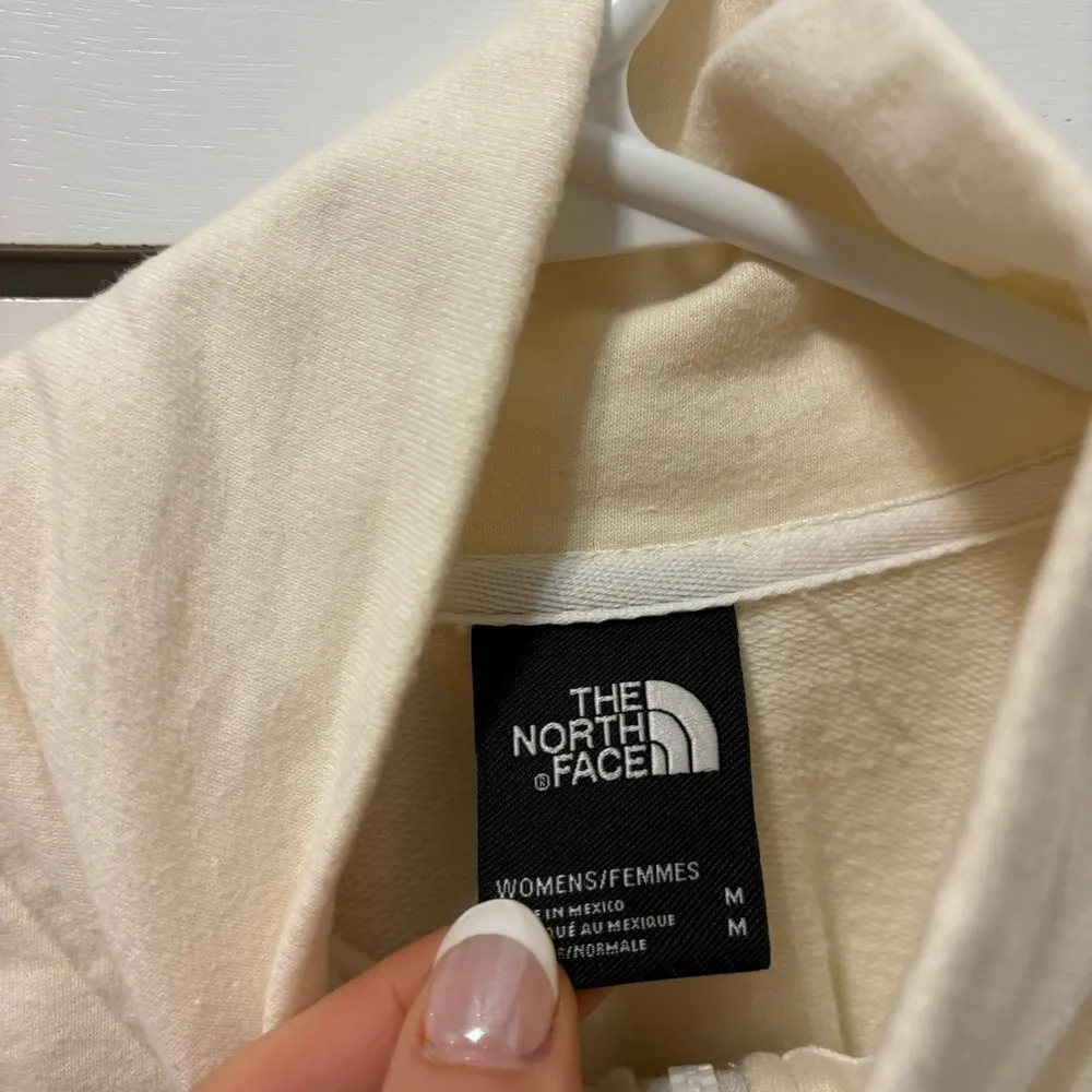 The North Face  1/4 Zip Pullover - Image 4