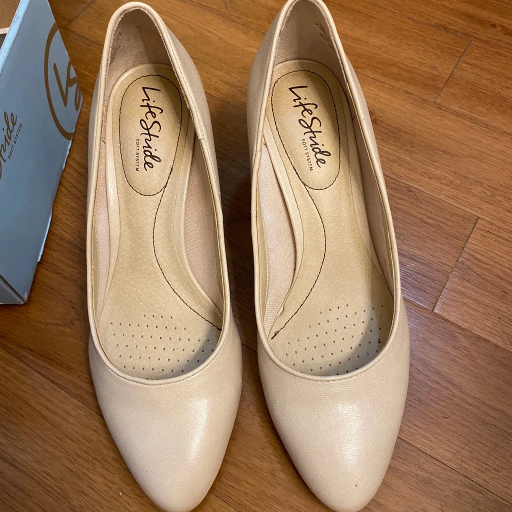 Lifestride 7.5M Gigi, Almond Vinci Pumps - Image 3