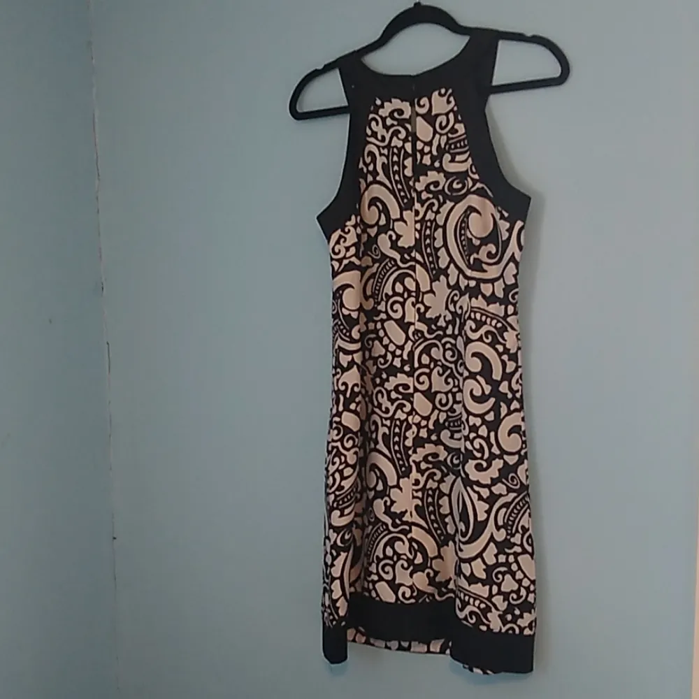 White House Black Market Dress Size 6 - Image 2