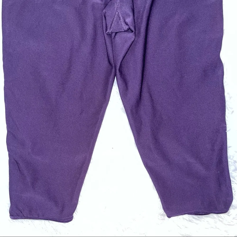 NIKE Women’s Purple Epic Run Capri Small Athletic Running - Image 5