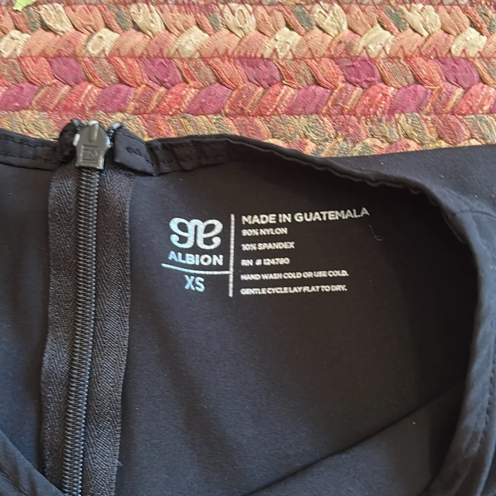 ALBION BLACK STRETCH QUICK DRY TIE FRONT SHIRT - Image 2