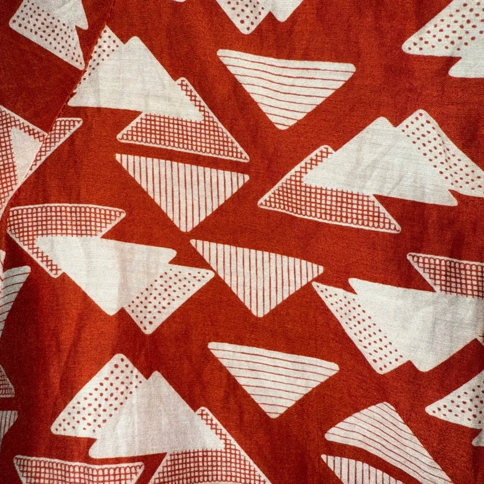 ANTHROPOLOGIE TULLE Red Triangle Print Cap Sleeve Ruffle Front Tie Waist Top M‎ - Image 7