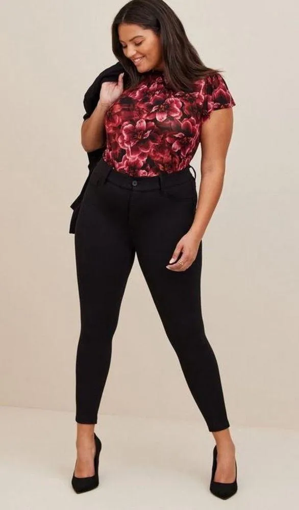 Torrid Sheer Stretch Mesh Smocked Neck Flutter Sleeve Top Blouse 4 4X - Image 4