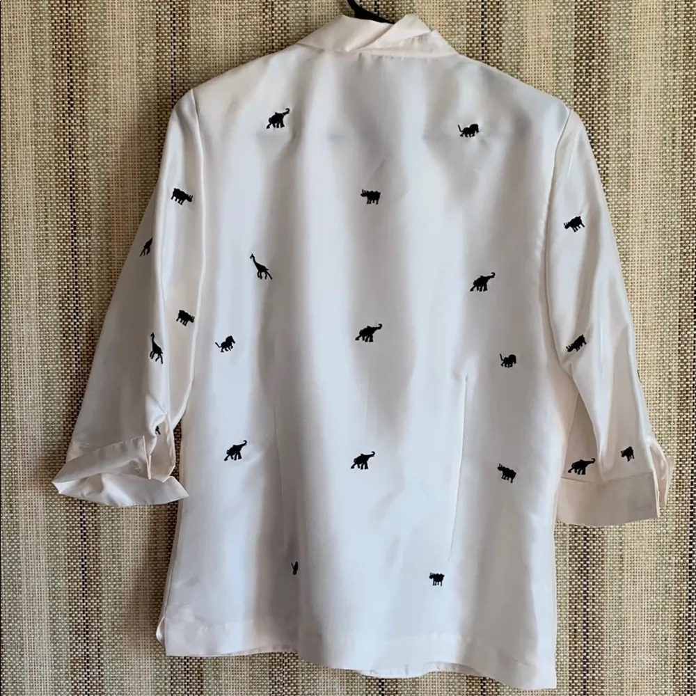 Silks By LSC White Blouse with Black Animal Print Size MP 100% Silk Women Shirt - Image 4