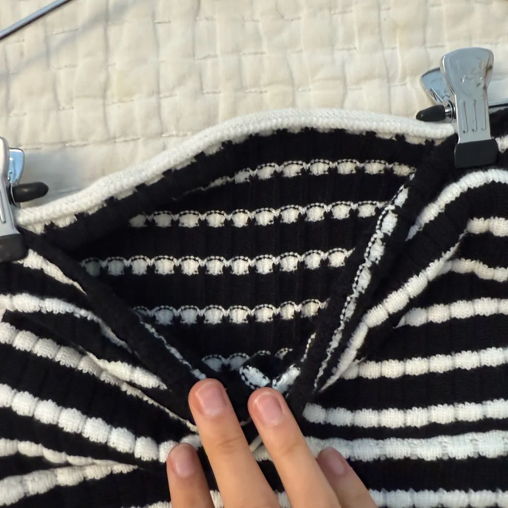 Black and White Striped Women's Top Size XS - Image 2