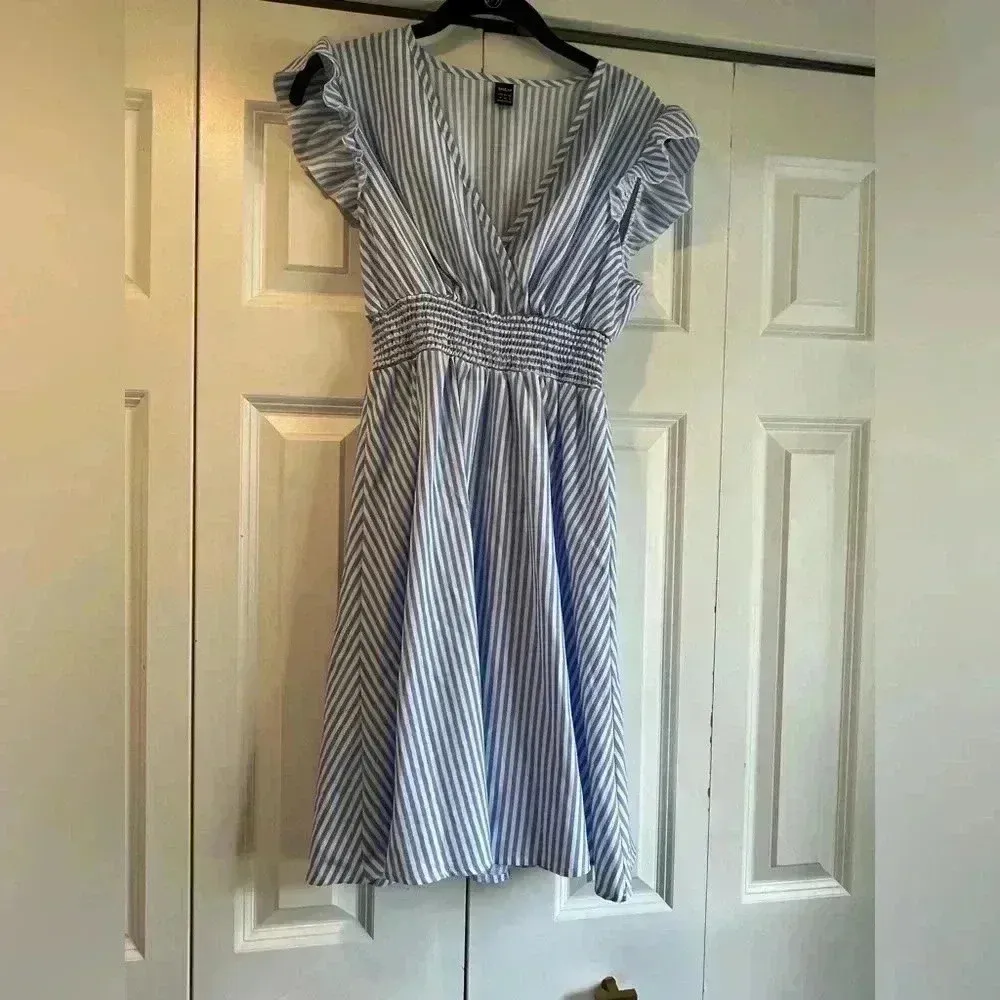 Striped Blue & White Flutter Sleeve  Dress with Smocked Waist‎ V-Neck Casual B1 - Image 6