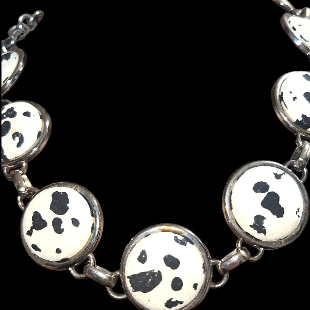 Vintage moo cow design on flat silver discs. White - Image 5