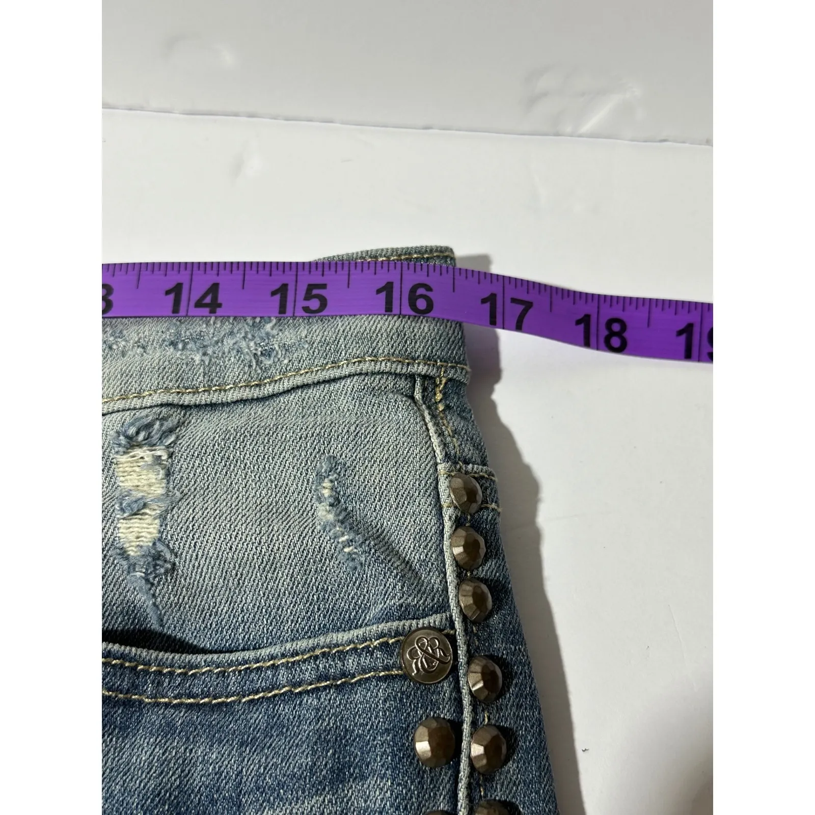 Rock & Republic Bumpershoot Denim Shorts Size 8 Distressed Studded Frayed Hem - Image 10