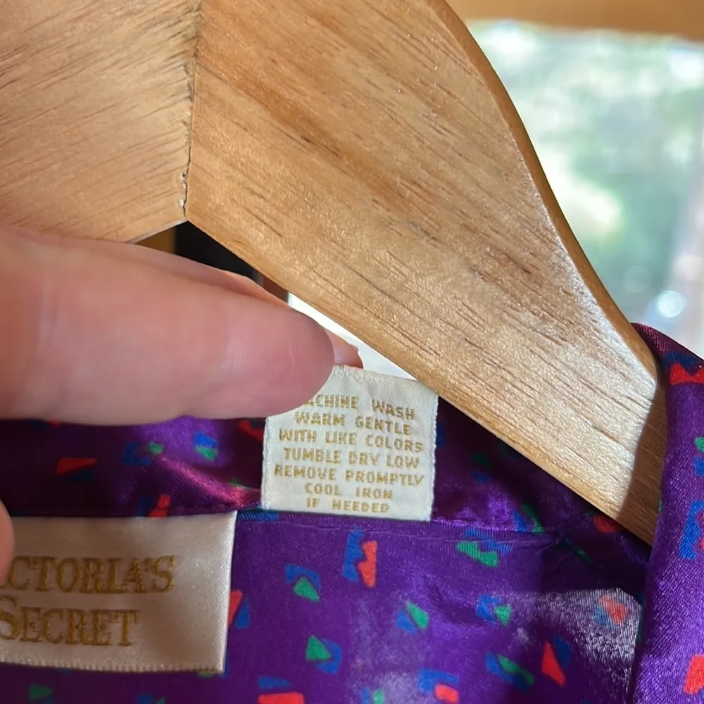 Vtg Victoria Secret Gold Label Purple Satin Silky Button Down Sleep Shirt P/S - Image 3