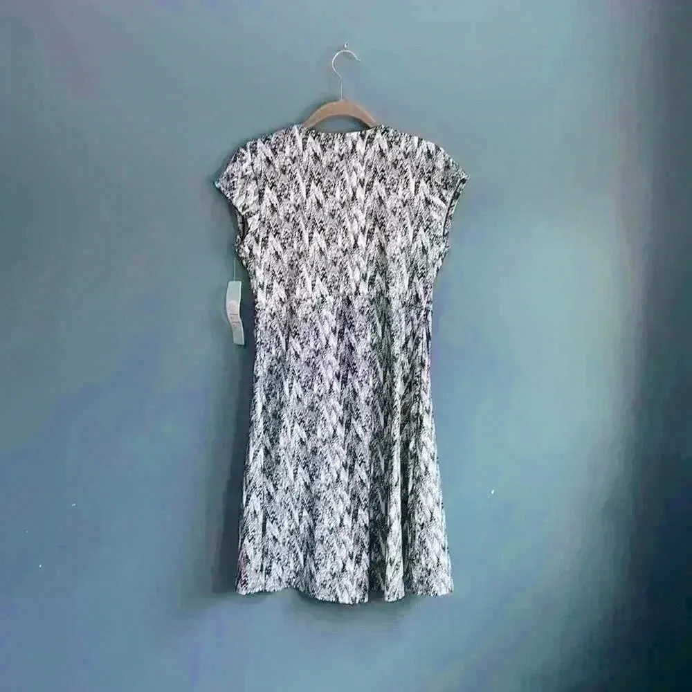 Lola black and white short sleeve lightweight dress women’s size‎ medium NWT - Image 5